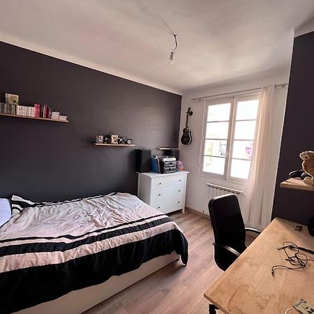 Maison Dans Les Rues Pietonnes Du Vieux Hyères Esterno foto